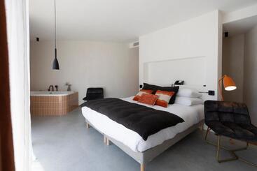 هتل A Speranza Suites Avec Piscine Privative Chauffée
