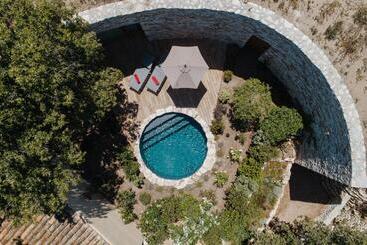 هتل A Speranza Suites Avec Piscine Privative Chauffée
