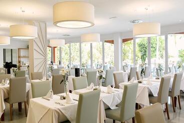 R2 Buganvilla Hotel & Spa