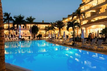 R2 Buganvilla Hotel & Spa