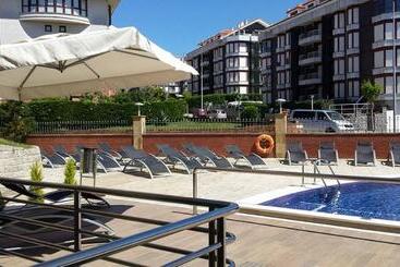 Apartamentos Marítimo Ris
