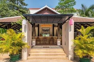 هتل Angkor Miracle Resort & Spa