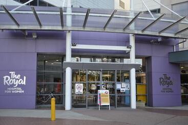 هتل Avoca Randwick By Sydney Lodges