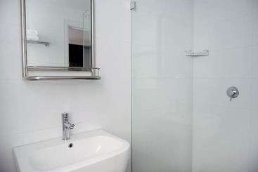 هتل Avoca Randwick By Sydney Lodges