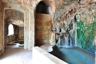 هتل Balneario Alhama De Aragon
