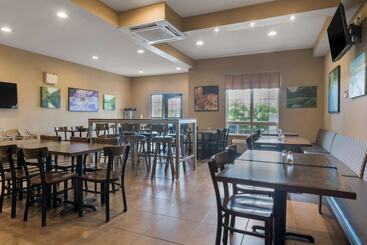 Best Western Plus Saint John Hotel & Suites