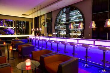 هتل Centro Barsha By Rotana