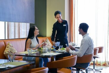 هتل Centro Barsha By Rotana