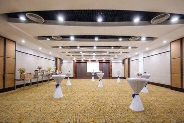 Crowne Plaza Foshan, An Ihg Hotel   Canton Fair Free Shuttle Bus