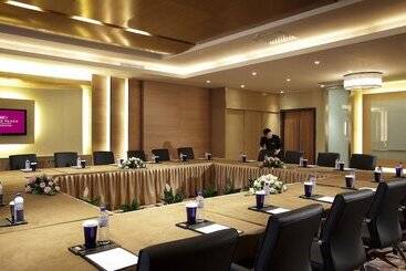 هتل Crowne Plaza Yantai Sea View, An Ihg