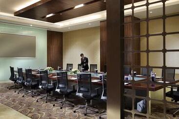 هتل Crowne Plaza Yantai Sea View, An Ihg