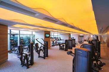 هتل Futian Shangri La, Shenzhen,near To Shenzhen Convention&exhibition Centre, Futian Railway Station