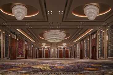 هتل Futian Shangri La, Shenzhen,near To Shenzhen Convention&exhibition Centre, Futian Railway Station