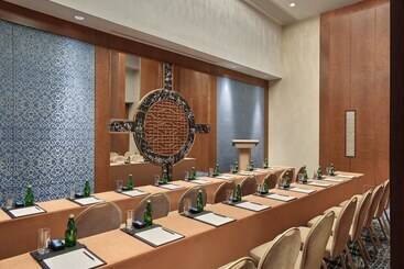 هتل Futian Shangri La, Shenzhen,near To Shenzhen Convention&exhibition Centre, Futian Railway Station