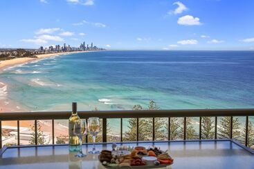 هتل Gemini Court Holiday Apartments