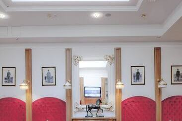 Golden Tower Hotel & Spa