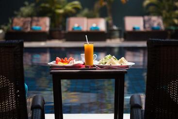 هتل Heritage Suites