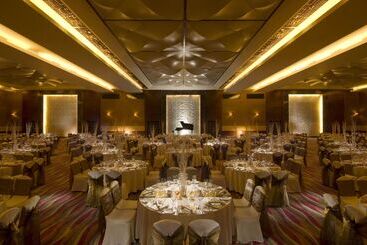هتل Hilton Hefei