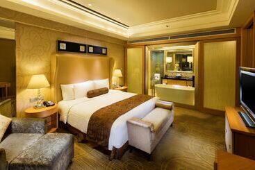 هتل Hilton Xiamen