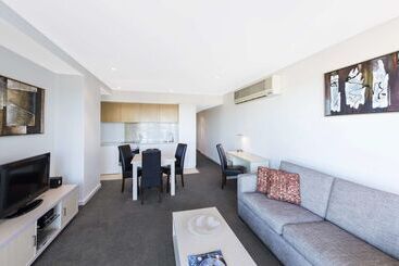 هتل Istay Precinct Adelaide