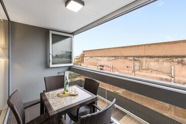 هتل Istay Precinct Adelaide