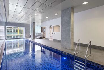هتل Istay Precinct Adelaide