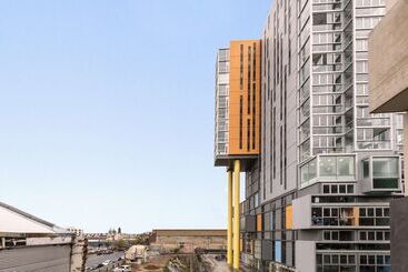 هتل Istay Precinct Adelaide