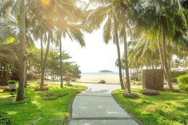 هتل Le Méridien Shimei Bay Beach Resort & Spa