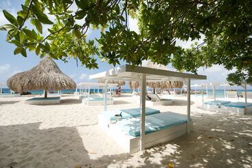 هتل Morena Resort