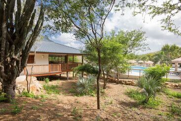 هتل Morena Resort