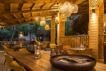هتل Morena Resort