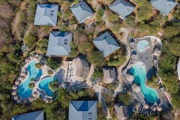 هتل Morena Resort