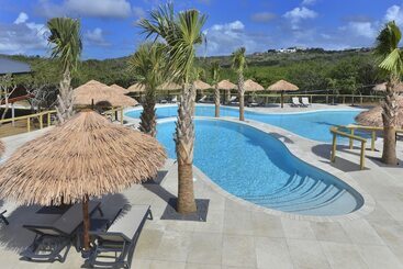 هتل Morena Resort