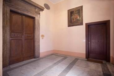 هتل Pantheon Inn