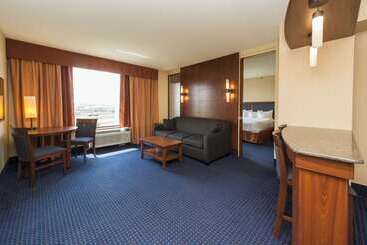 فندق Quality Inn And Suites Levis