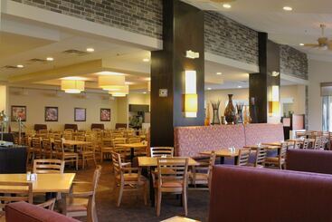 هتل Rosen Inn International