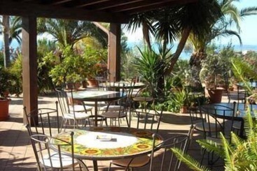 هتل روستایی Agriturismo Villa Luca