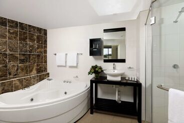 هتل Rydges Mount Panorama Bathurst