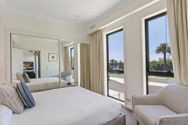 هتل The Esplanade Resort And Spa