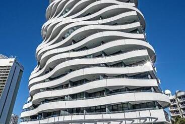 هتل The Wave Resort