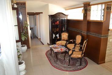 هتل Villa Tafaj