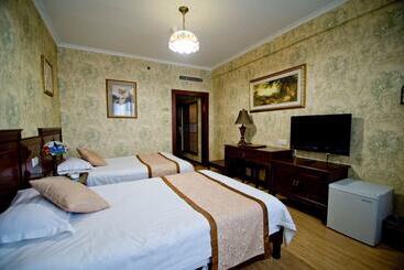 Shandong Machinery Hotel Yantai