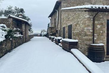 تختخواب و صبحانه Casale San Fortunato