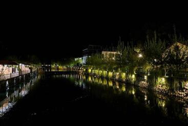 هتل Getap Resort Arzni