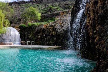 هتل Getap Resort Arzni