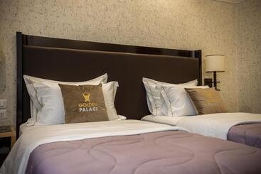هتل Golden Palace