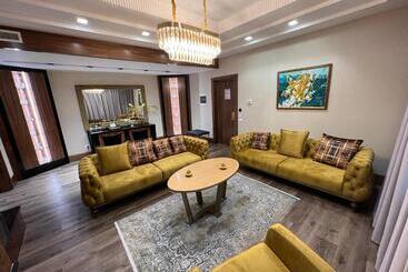 هتل Golden Palace