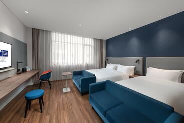 هتل Holiday Inn Express Jingdezhen Ancient Town By Ihg