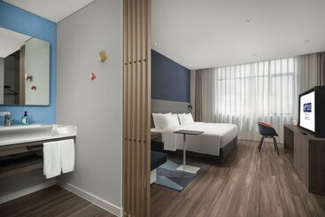 هتل Holiday Inn Express Jingdezhen Ancient Town By Ihg