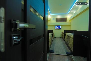 Hostel Buston